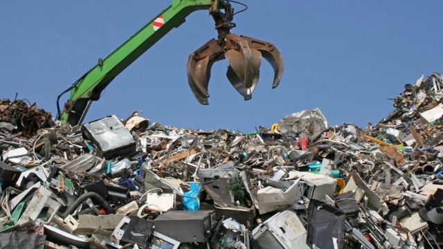 La basura electrónica en 4 gráficos: cómo el mundo desperdicia US$62.500 millones cada año